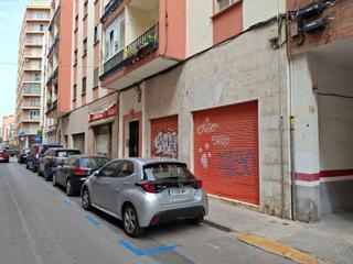 Local Comercial en Calle TRABAJO DEL 8
