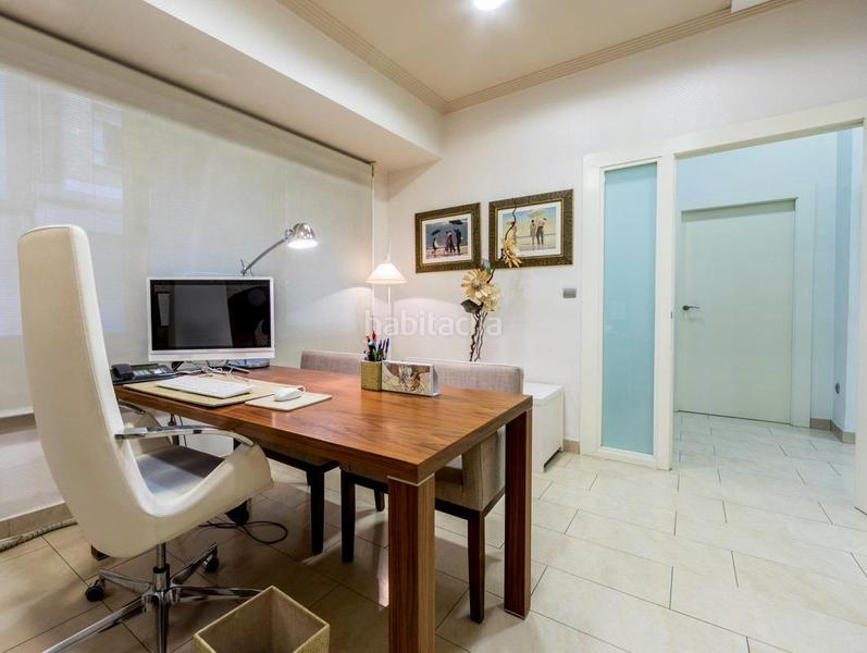 Foto ea98b41b-aaab-42e6-aa99-e4d133725734. Büro in calle ramon y cajal 18 in Hospital - Plaza del Real Castellón de la Plana