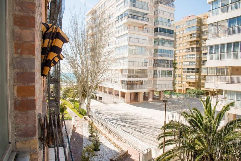 Foto 51458e7e-aecf-4a36-bae8-1d46c73b2e24. Appartement dans paseo marítimo bernat artola 27 dans Benicasim / Benicàssim