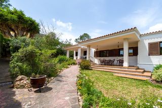 Chalet  Calle de la melodia 8. Villa en montornes benicasim