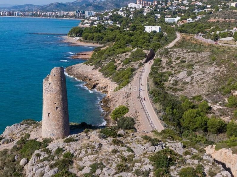 Foto eb3d5375-fc4b-49fd-9a39-f8c48412953a. Pis amb calefacció aparcament a Pueblo Benicasim / Benicàssim