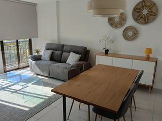 Location Appartement à Parque Geólogo José Royo Gómez. Alquiler anual piso en parque del lago, peri 18, castellón