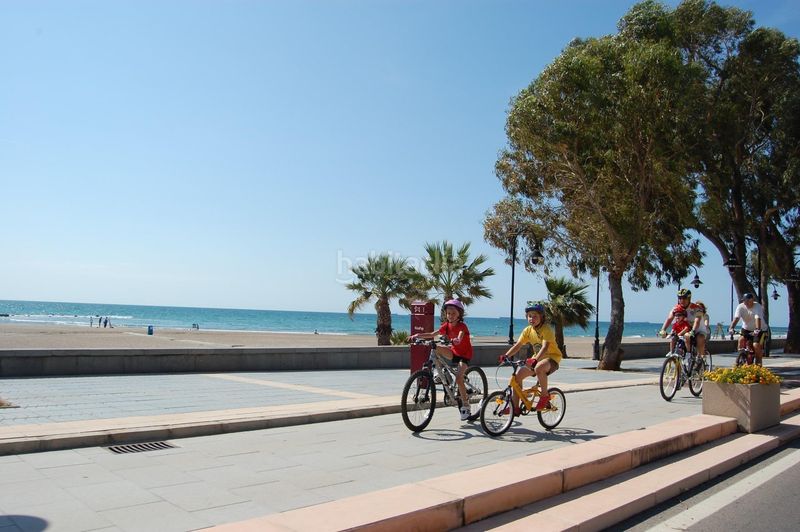 Foto a100b9dc-e27e-4f12-8fe3-6ee7be6794ae. Pis amb calefacció aparcament a Pueblo Benicasim / Benicàssim