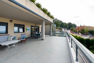 Location Appartement  Calle tombatossals 11. Alquiler anual  magnífico apartamento en alquiler anual en torre