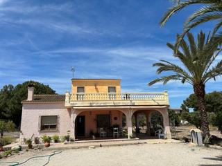 Xalet a La Portalada. Bienvenido al chalet de tus sueños en alzabares