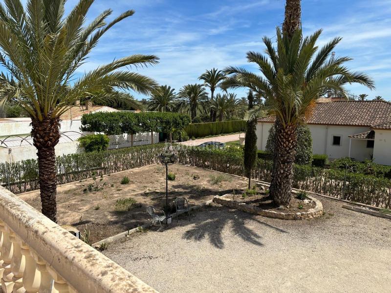 Foto 72800b9d-aa27-4d6f-bdbc-5804d297e367. Chalet avec chauffage dans La Portalada Elche / Elx