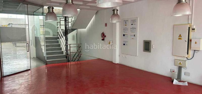 Foto 88a158da-16a6-4512-9367-adfdd66acc77. Alquiler nave industrial nave de 1800m2 en el poligono empresarial de elche. en Elche / Elx