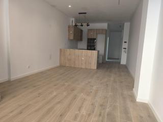 Pis a Plaza Crevillente - Antiguos Juzgados - El Asilo. Piso a totalmente nuevo a estrenar con patio de 16mts y terraza