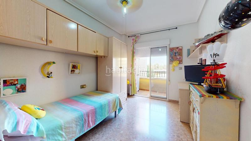 Foto 0d4bc79d-6a98-4e25-8ca7-db295fab001c. Triplex avec parking dans El Travaló - Martínez Valero Elche / Elx