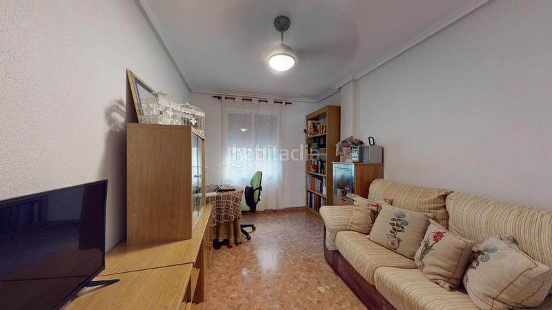 Foto 1a890e49-b8cc-4606-87aa-83d8a6f98a2e. Triplex avec parking dans El Travaló - Martínez Valero Elche / Elx