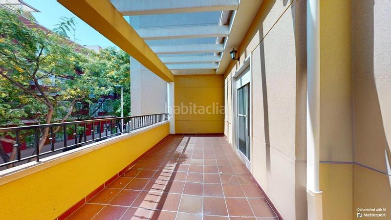 Foto 6b063bf8-bc75-430e-af4e-26352e1a002a. Triplex avec parking dans El Travaló - Martínez Valero Elche / Elx