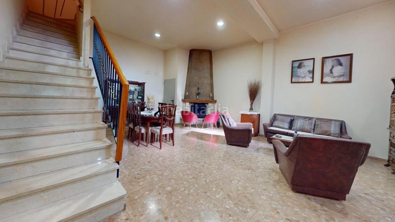 Foto cf250fc6-a6b7-4b98-8ac6-82a57b7e3e29. Triplex avec parking dans El Travaló - Martínez Valero Elche / Elx