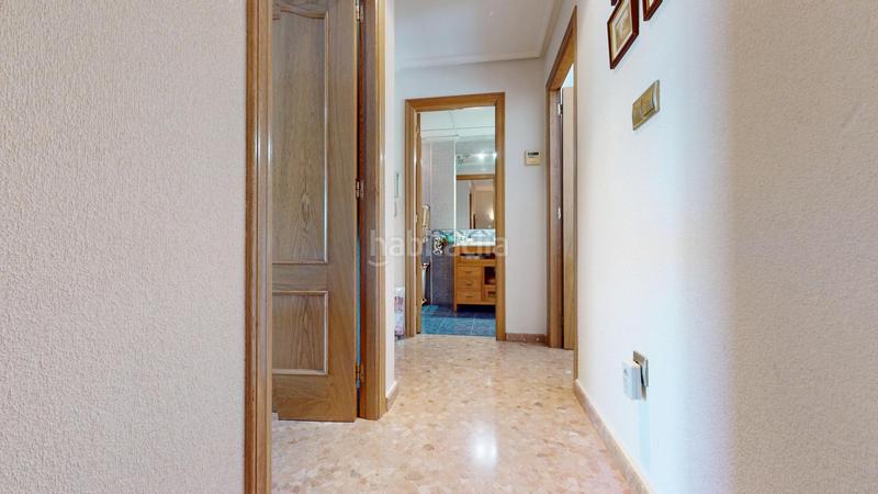 Foto d8242bcf-823b-4a44-9c24-c9d649937648. Triplex avec parking dans El Travaló - Martínez Valero Elche / Elx