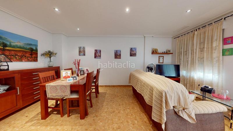 Foto dbc33ca2-fde0-4a73-8a4a-0c594390cee0. Triplex avec parking dans El Travaló - Martínez Valero Elche / Elx