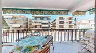 Apartament a Gran Playa. Apartamento de 3 habitaciones a escasos metros de la playa en mu