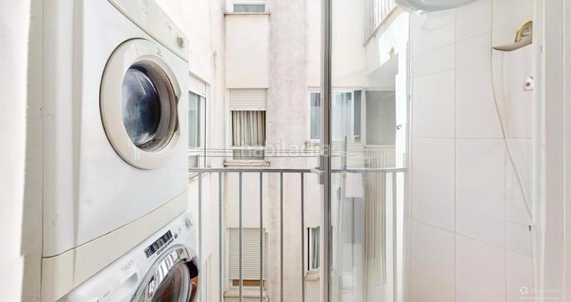 Foto 50515d37-4d60-47b4-aeb9-074b377cc40d. Piso magnifica casa para entrar a vivir en la plaza de las aparadoras en Elche / Elx