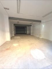 Local Comercial en Carrús Este. Gran oportunidad! amplio local de 120m2 aprox con patio en carrú