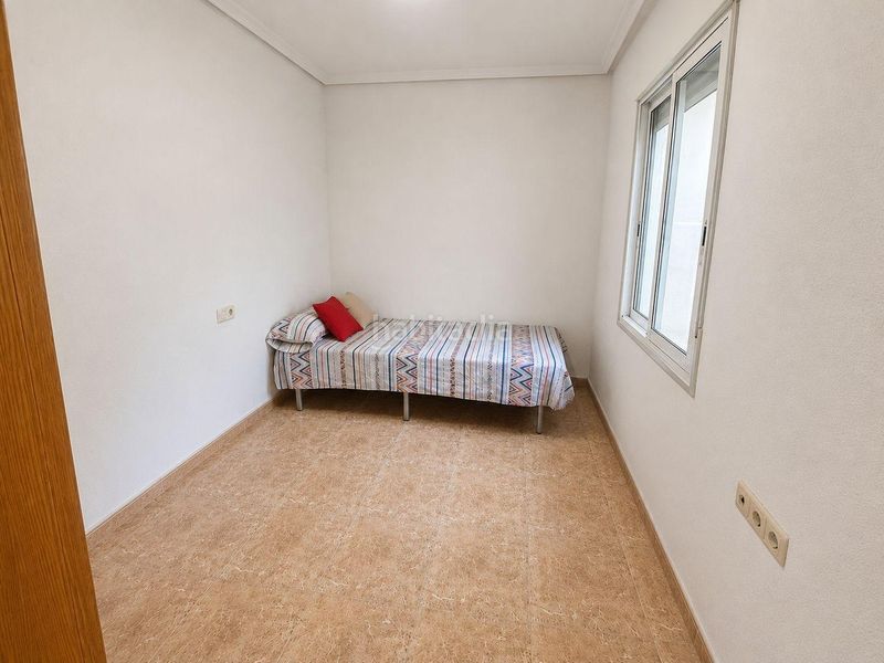 Foto 567c78d4-9afe-46bf-85dc-292269b66251. Casa amb aparcament a Catral