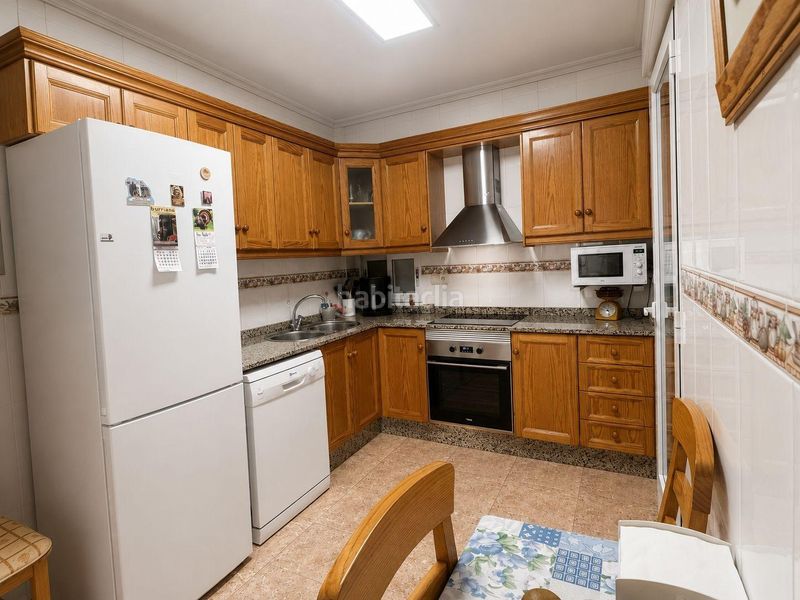 Foto 7edab856-208f-422d-9dba-97cff2eb6061. Casa amb aparcament a Catral