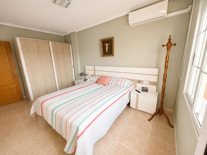 Foto 901d4d84-86e3-43a0-8429-b620e37e1fee. Casa amb aparcament a Catral