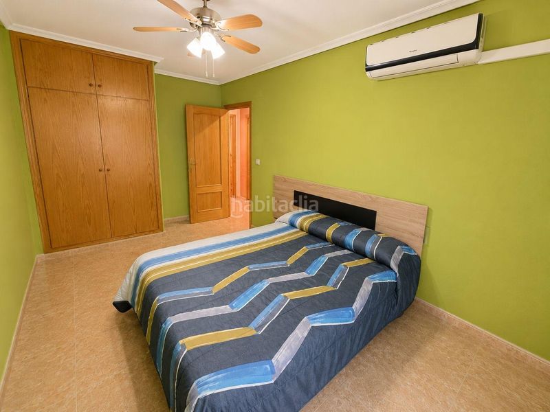 Foto d3fed16b-4e6f-48f2-9bdc-20dfe5874bb1. Casa amb aparcament a Catral