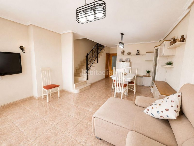 Foto d99bdf05-475d-460b-b14b-c7acfb6b1541. Casa amb aparcament a Catral