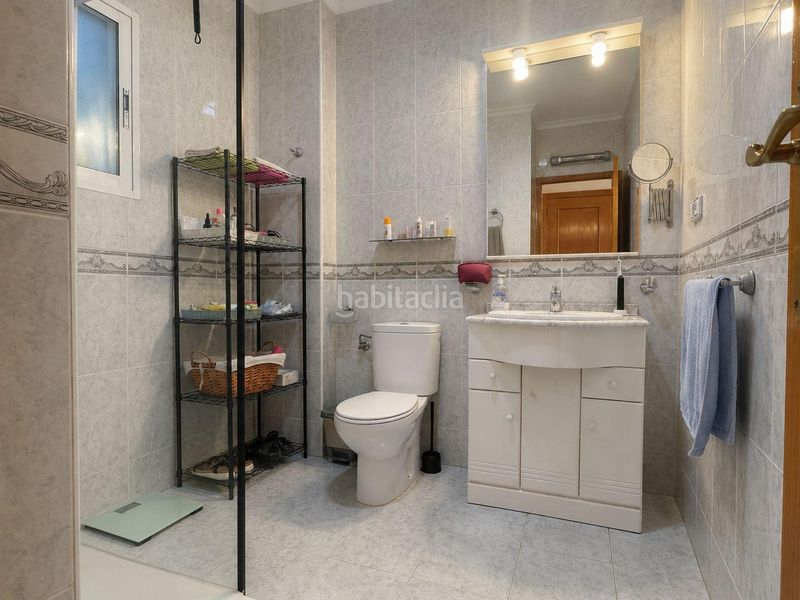 Foto fca23e7d-26c7-4b8e-aa6c-e2446f56c521. Casa amb aparcament a Catral