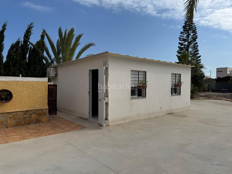 Foto 00018baf-49e9-41e6-802f-5f07e866d78d. Casa amb aparcament piscina a La Marina Elche / Elx