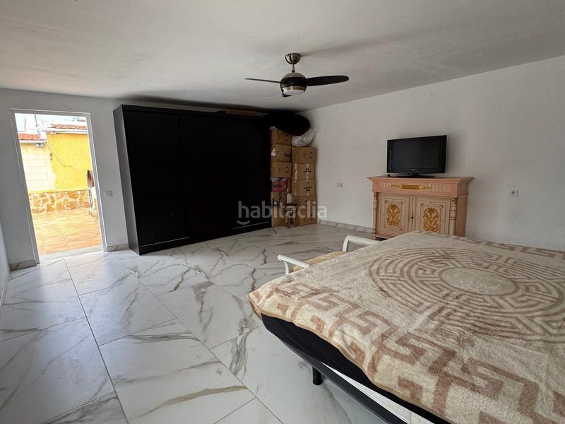 Foto 05d273e5-c7fc-4854-9328-673f64bdba25. Casa amb aparcament piscina a La Marina Elche / Elx