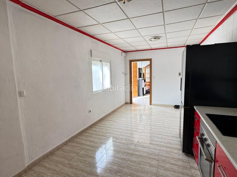 Foto c6939e30-ead7-4223-a267-cd0b8ce295fb. Casa amb aparcament piscina a La Marina Elche / Elx