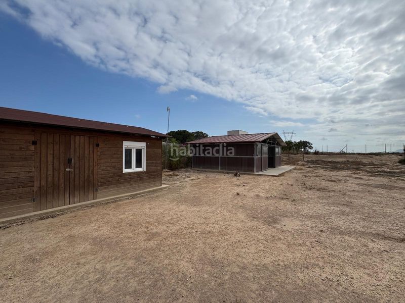Foto c9ddbc6d-8245-4227-ad91-eb18b33fba5d. Casa amb aparcament piscina a La Marina Elche / Elx