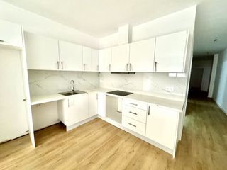 Affitto Appartamento in Las Fuentes-Los Cipreses. Se alquila piso planta baja totalmente reformado consta de 3 hab