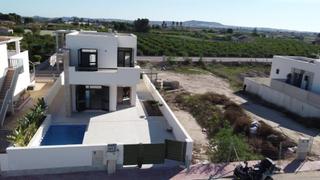 Casa  Calle manuel de falla. Se vende bungalow en daya nueva
