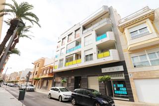 Oficina a Pueblo. Se vende maravilloso local comercial en pleno centro de guardama