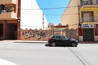 Terrain résidentiel  Carrer sant pere. Se vende solar en guardamar del segura