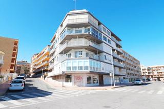 Local Comercial a Guardamar Playa. Se vende local en avenida libertad, en guardamar del segura