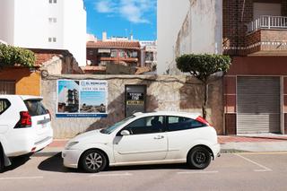 Terrain résidentiel  Carrer larramendi. Se vende solar en guardamar del segura