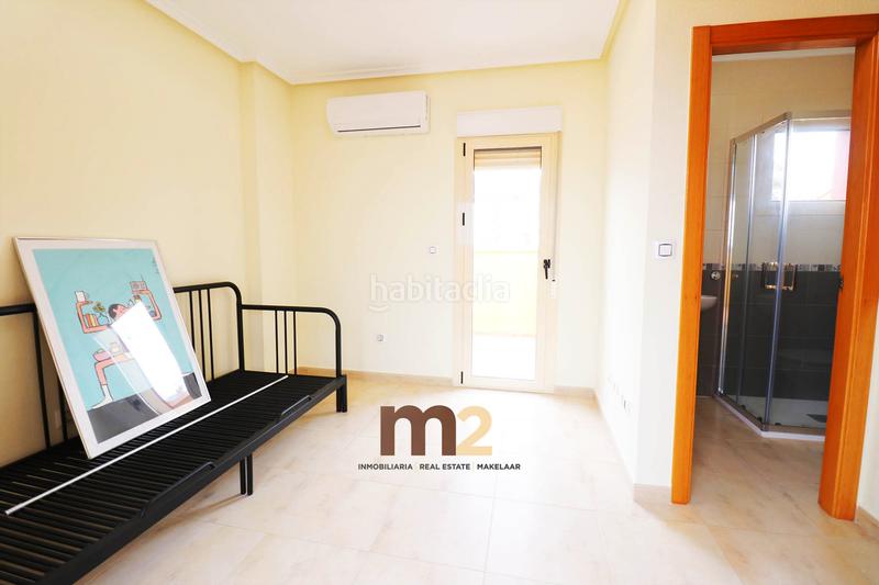 Foto 4bf65334-d046-4d79-8217-e9eebd3ecb49. Casa con piscina in Los Secanos Guardamar del Segura