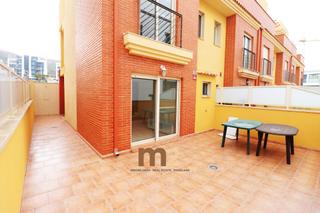 Casa  Carrer carcaixent. Se vende bungalow en guardamar del segura