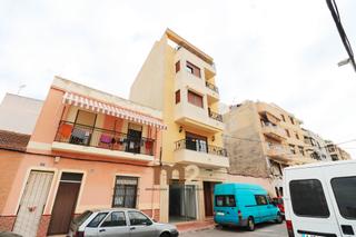 Dúplex  Carrer sant pere. Se vende dúplex en guardamar del segura