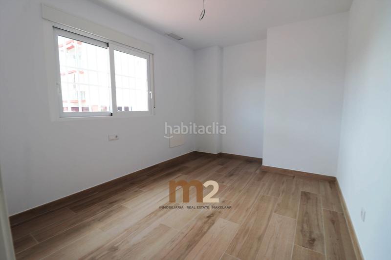 Foto 06154516-f847-4648-9e84-ab9d2366c054. Piccolo appartamento con piscina in Puerto Deportivo Guardamar del Segura