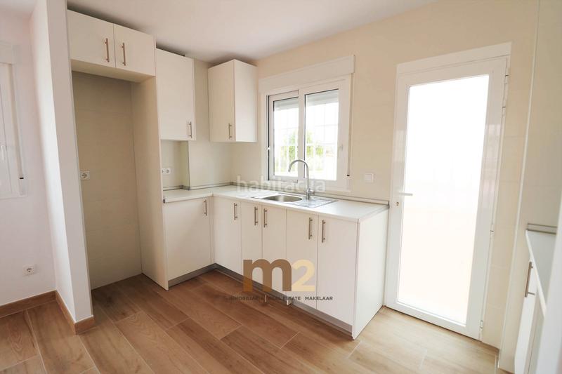 Foto 5b028392-6f0e-4cad-824e-669317cb216e. Piccolo appartamento con piscina in Puerto Deportivo Guardamar del Segura