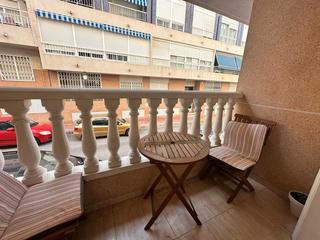 Apartament  Carrer rodrigo de triana. Apartamento en el centro de guardamar del segura.