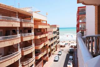 Location Appartement  Carrer ramon y cajal. Se alquila apartamento en guardamar del segura