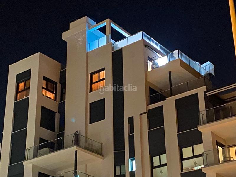 Foto 78f5ec97-d565-47bd-a42c-e85fbaa60e55. Attico con riscaldamento parcheggio piscina in Puerto Deportivo Guardamar del Segura