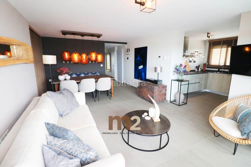 Foto bf44a662-423a-4ede-8303-cb374b4cee67. Attico con riscaldamento parcheggio piscina in Puerto Deportivo Guardamar del Segura