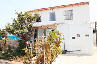 Masia  Partida moncayo. Se vende casa con parcela en guardamar del segura.