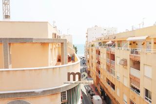 Piso  Calle suecia. Se vende apartamento en torrevieja playa los locos