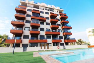 Apartamento  Avenida del puerto. Se vende apartamento en guardamar del segura