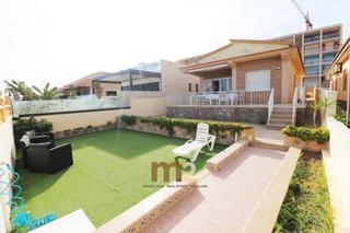 Lloguer Xalet  Avenida de la libertad. Se alquila chalet en primera línea de playa en guardamar del seg